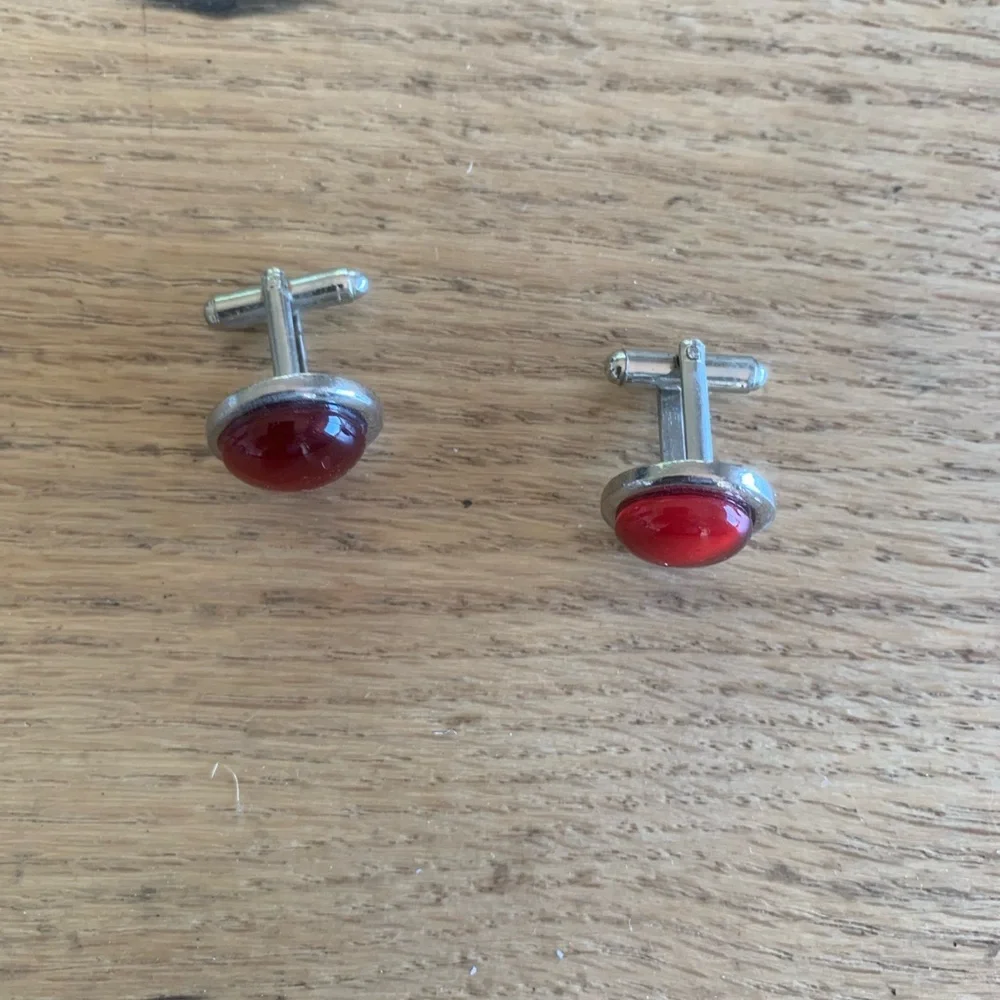 Deep Red Cufflinks Men’s Silver‎ Metals